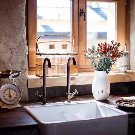 Corte Donati Villa *